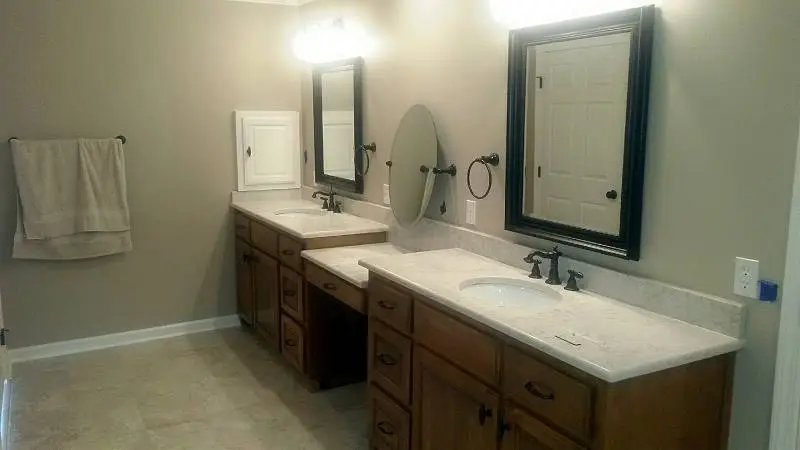 2014 08 bathroom 02